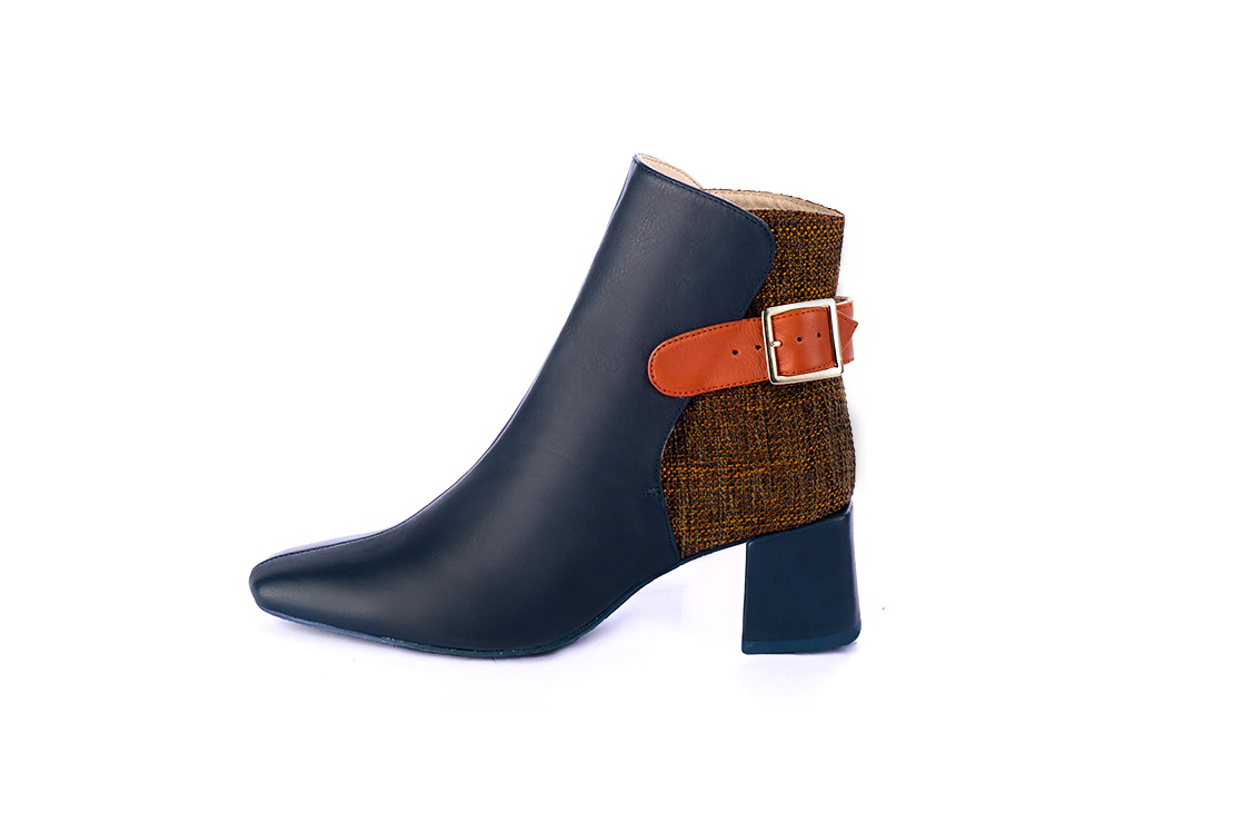 Women's navy blue and terracotta orange elegant ankle boots, with buckles at the back. Square toe. Medium block heels - Profile view